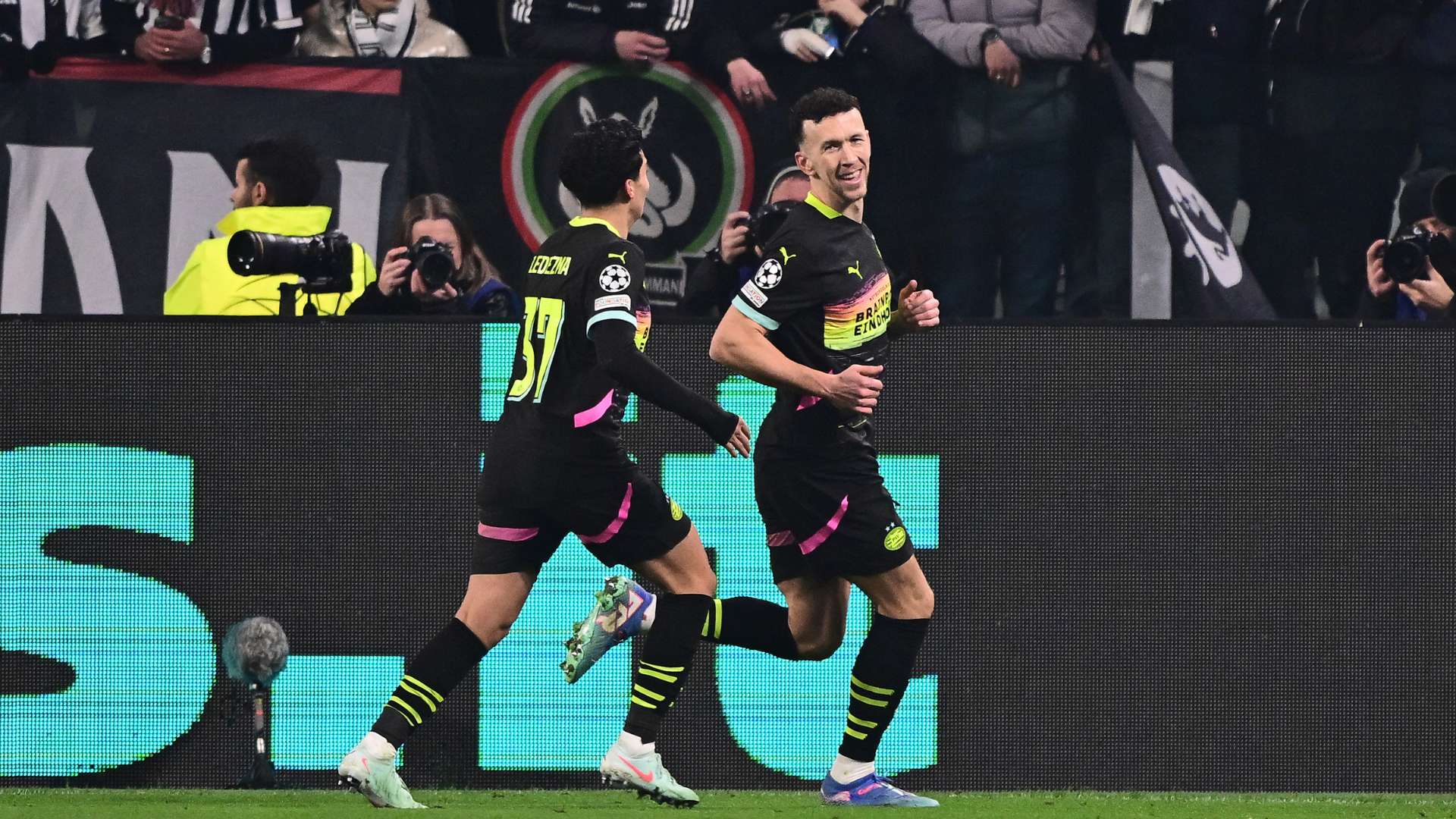 人文关怀的 人文关怀的